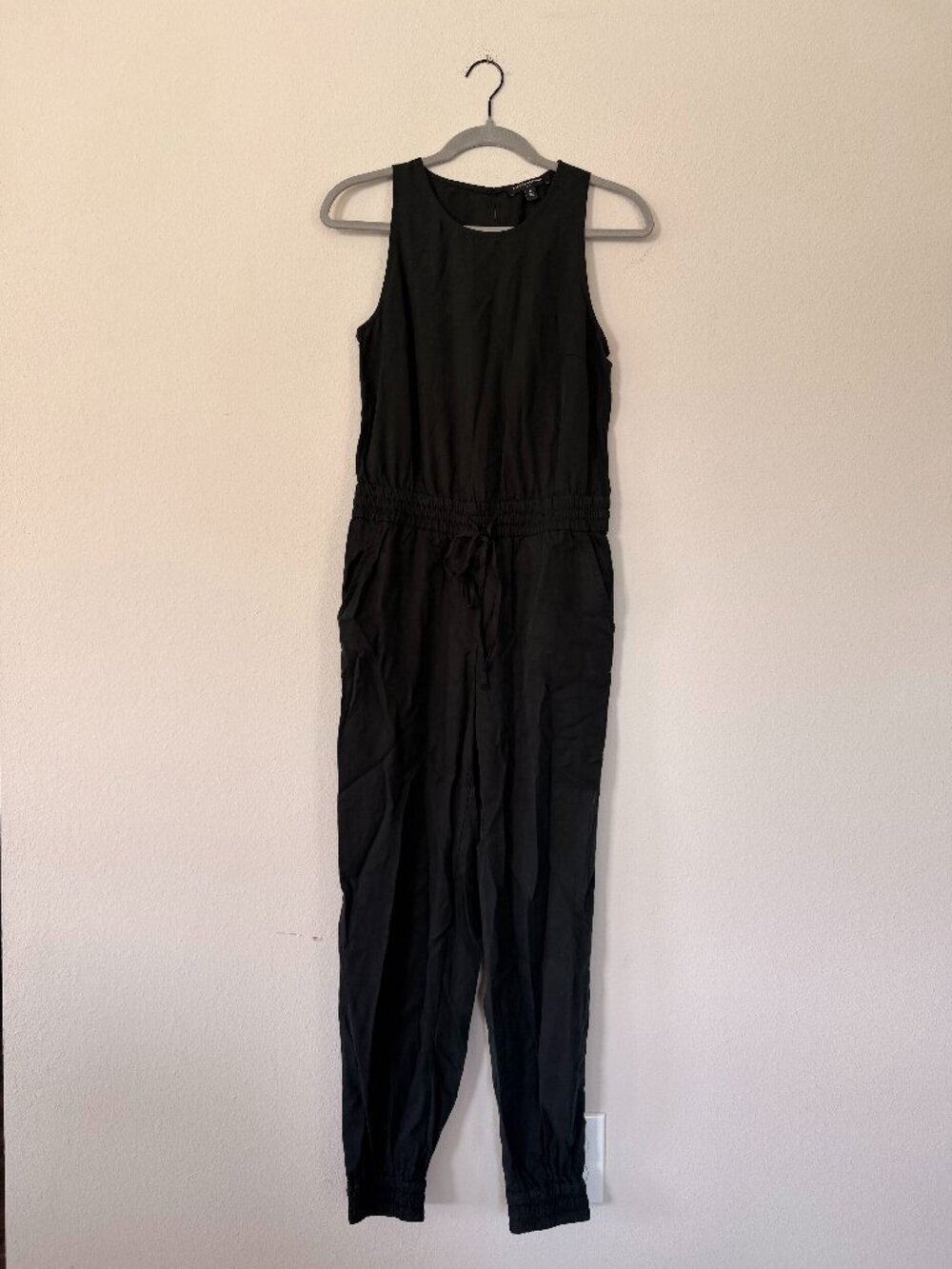 Banana Republic Black Sleeveless Jumpsuit — Sz 0